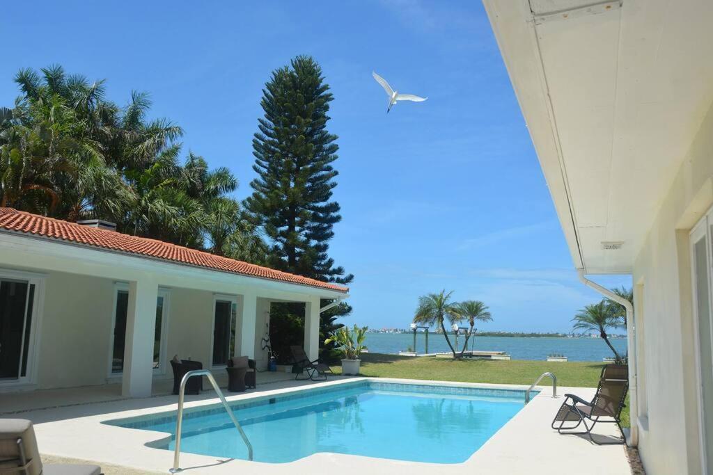 Perfecto'S Retreat- Luxury Cabin Villa St. Petersburg Dış mekan fotoğraf
